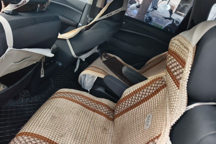 Used Wuling Jiachen 2022 1.5L Manual Enjoyment Elite Model Left Rear Seat