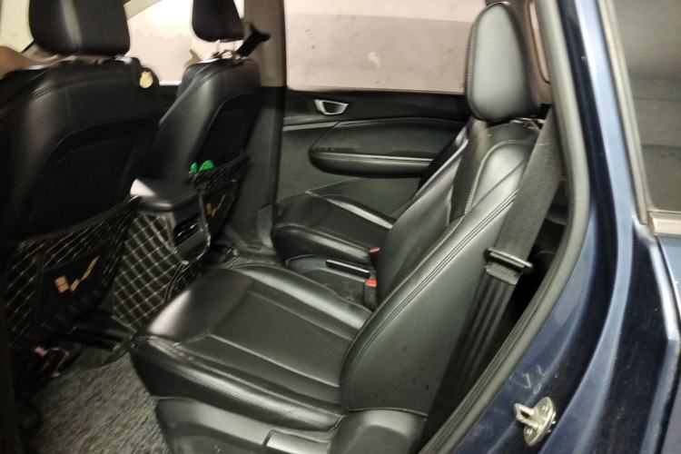 Used Wuling Jiachen 2022 1.5T Manual Light Enjoyment Dynamic Version Left Rear Seat