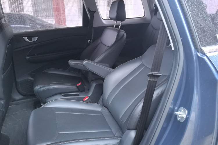 Used Wuling Jiachen 2022 1.5T CVT Smart Luxury Version Left Rear Seat