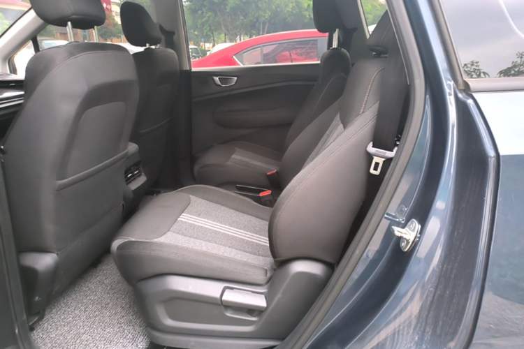 Used Wuling Jiachen 2022 1.5L Manual Enjoyment Elite Model Left Rear Seat