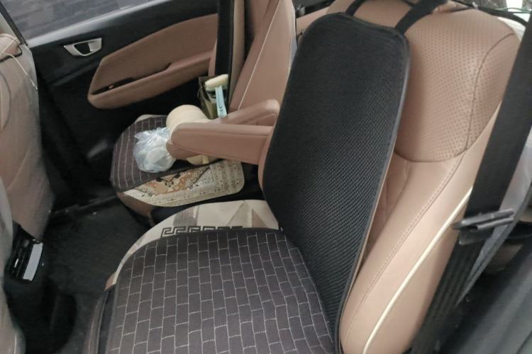Used Wuling Jiachen 2022 1.5T CVT Smart Luxury Version Left Rear Seat