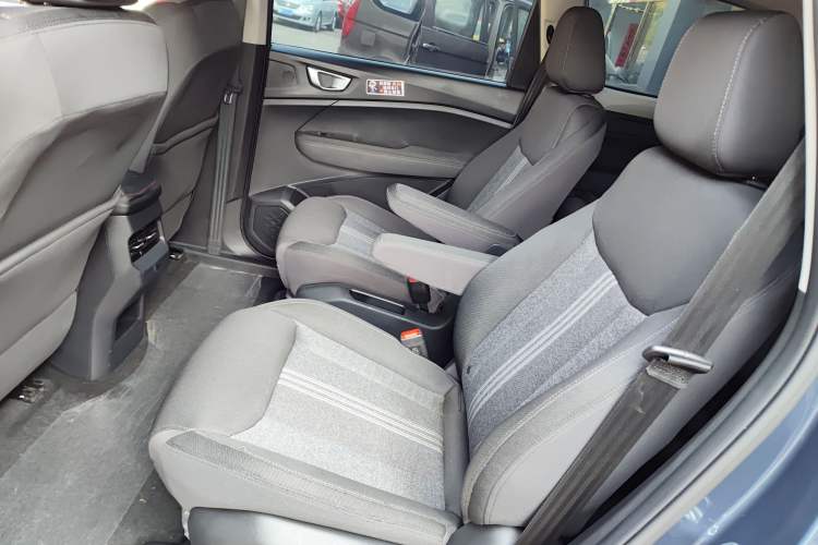 Used Wuling Jiachen 2022 1.5L Manual Enjoyment Elite Model Left Rear Seat