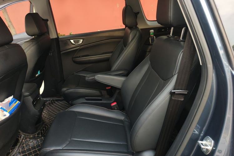 Used Wuling Jiachen 2022 1.5T CVT Smart Luxury Version Left Rear Seat