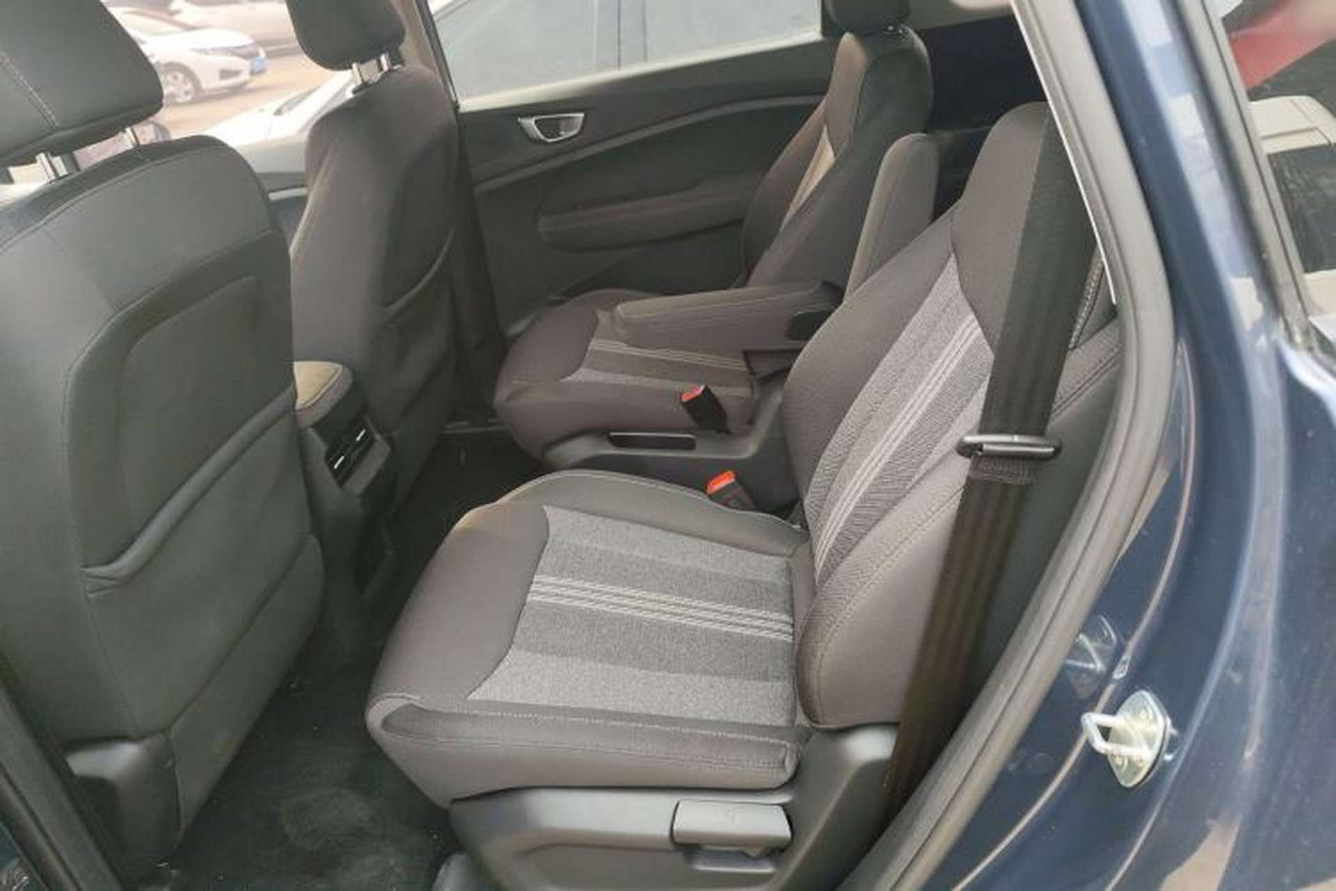 Used Wuling Jiachen 2022 1.5L Manual Enjoyment Elite Model Left Rear Seat