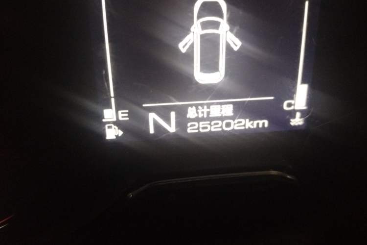 Used Wuling Jiachen 2022 1.5L Manual Comfort Edition Odometer Close Up