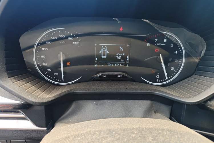 Used Wuling Jiachen 2022 1.5L Manual Enjoyment Elite Model Odometer Close Up