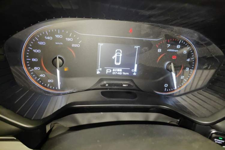 Used Wuling Jiachen 2022 1.5T CVT Deluxe Flagship Edition Odometer Close Up