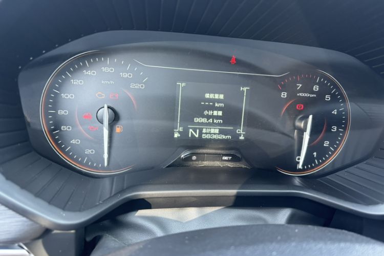 Used Wuling Jiachen 2022 1.5T Manual Comfort & Dynamic Version Odometer Close Up