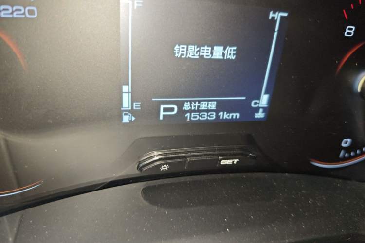 Used Wuling Jiachen 2022 1.5T CVT Deluxe Flagship Edition Odometer Close Up