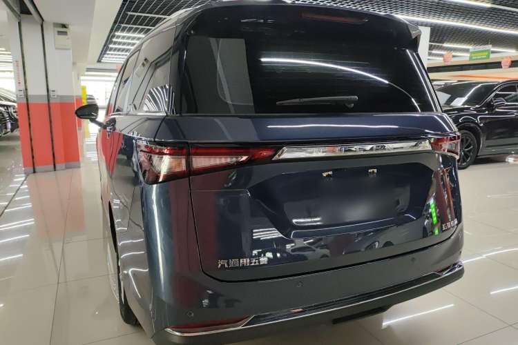 Used Wuling Jiachen 2022 1.5T CVT Smart Luxury Version Rear Left 45 Deg