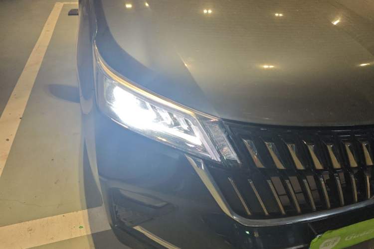 Used Wuling Jiachen 2022 1.5T CVT Deluxe Flagship Edition Right Front Headlight