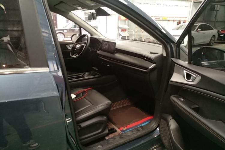 Used Wuling Jiachen 2022 1.5T CVT Smart Luxury Version Right Front Seat