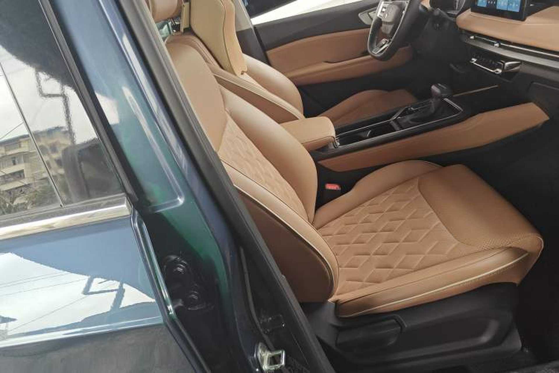 Used Wuling Jiachen 2022 1.5T CVT Deluxe Flagship Edition Right Front Seat