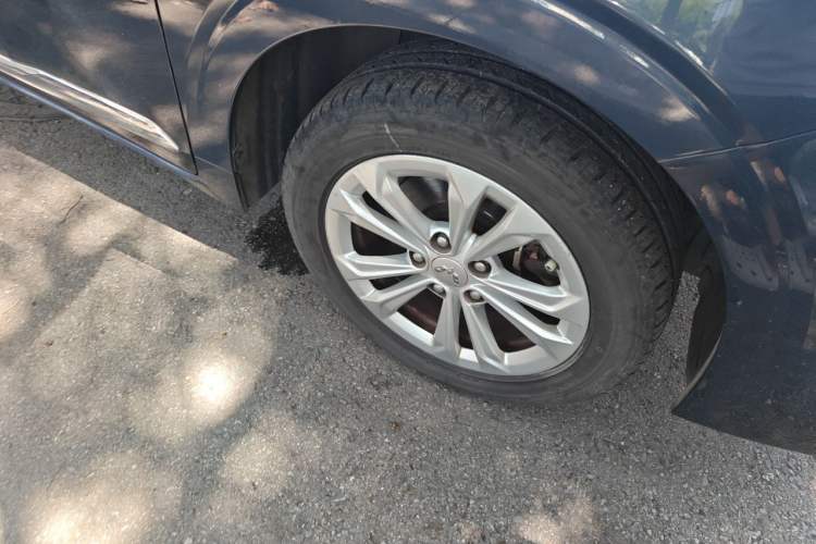 Used Wuling Jiachen 2022 1.5T Manual Comfort & Dynamic Version Right Front Wheel Hub