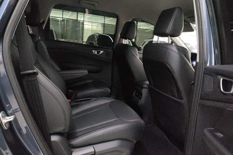 Used Wuling Jiachen 2022 1.5T CVT Smart Luxury Version Right Rear Seat