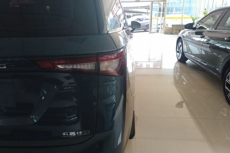 Used Wuling Jiachen 2022 1.5L Manual Light Comfort Edition Right Rear Taillight