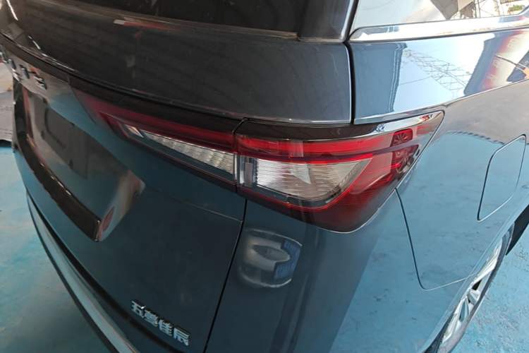 Used Wuling Jiachen 2022 1.5L Manual Comfort Edition Right Rear Taillight