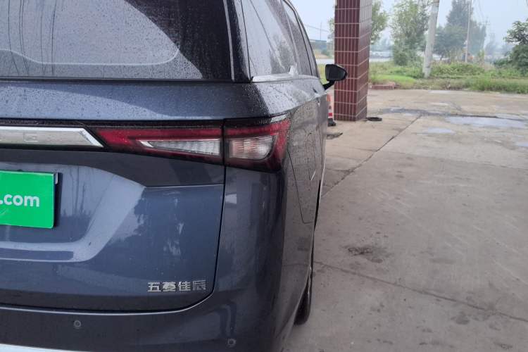 Used Wuling Jiachen 2022 1.5T CVT Smart Luxury Version Right Rear Taillight