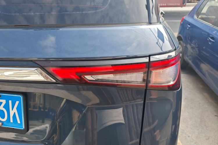 Used Wuling Jiachen 2022 1.5T CVT Deluxe Flagship Edition Right Rear Taillight