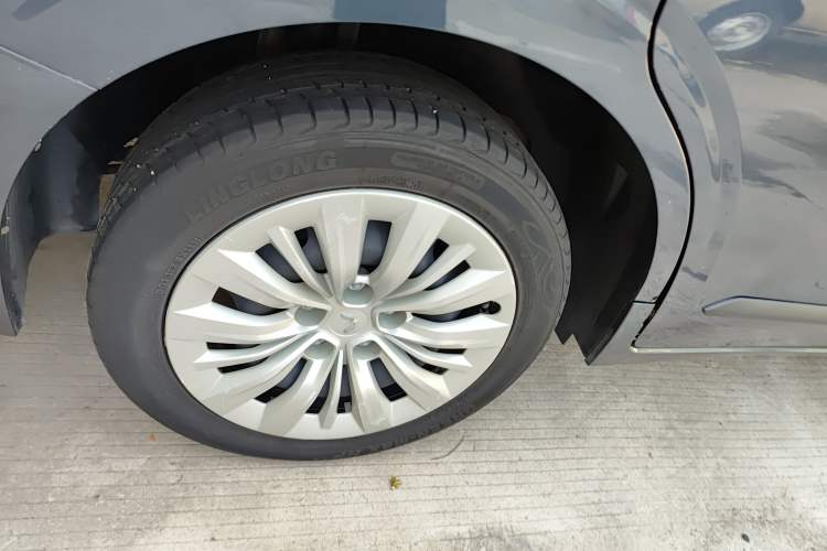 Used Wuling Jiachen 2022 1.5L Manual Enjoyment Elite Model Right Rear Wheel Hub