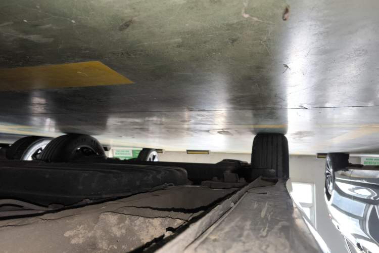 Used Wuling Jiachen 2022 1.5T CVT Deluxe Flagship Edition Right Side Sill