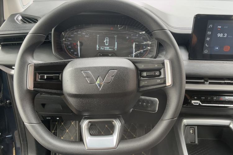 Used Wuling Jiachen 2022 1.5T Manual Light Enjoyment Dynamic Version Steering Wheel