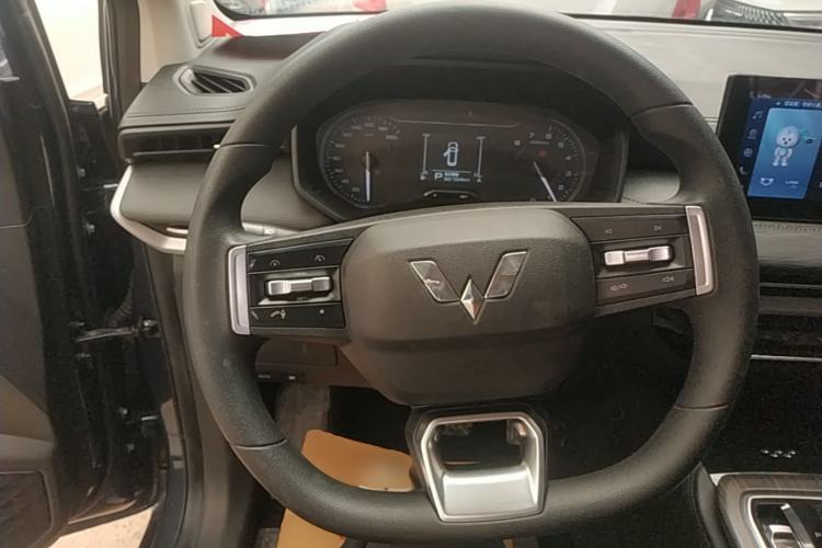 Used Wuling Jiachen 2022 1.5T CVT Smart Luxury Version Steering Wheel