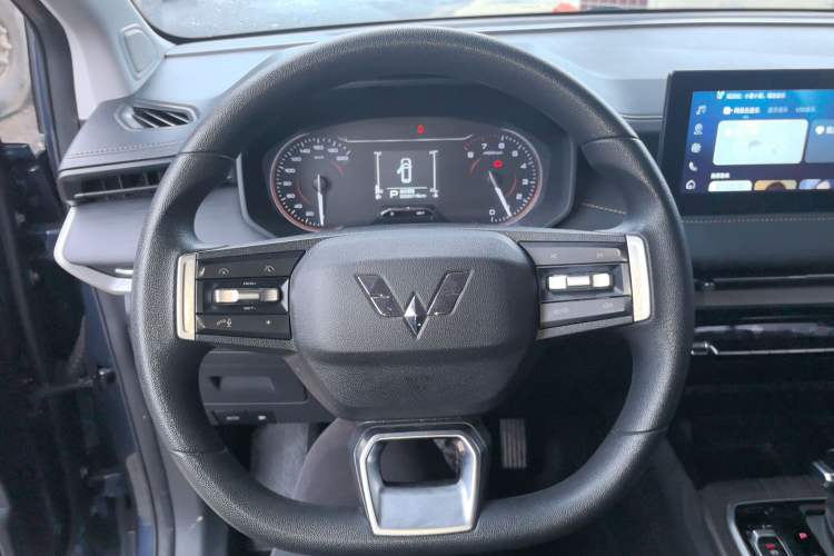 Used Wuling Jiachen 2022 1.5T CVT Smart Luxury Version Steering Wheel