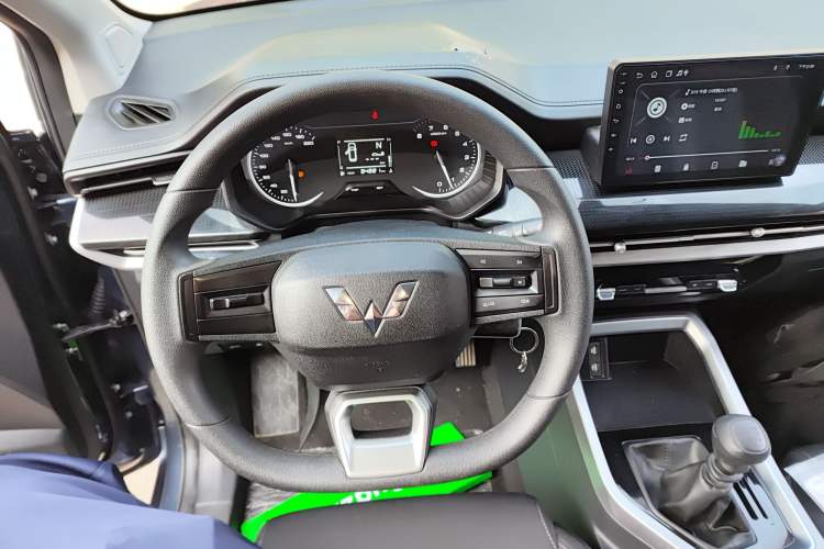 Used Wuling Jiachen 2022 1.5L Manual Enjoyment Elite Model Steering Wheel