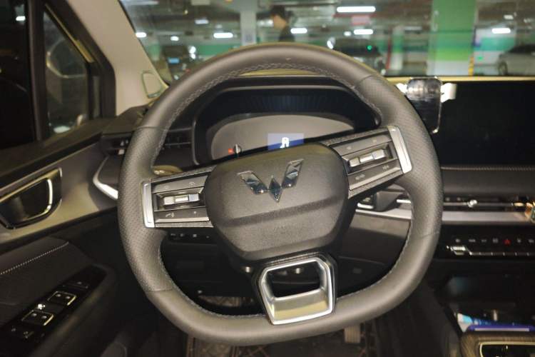 Used Wuling Jiachen 2022 1.5T CVT Deluxe Flagship Edition Steering Wheel