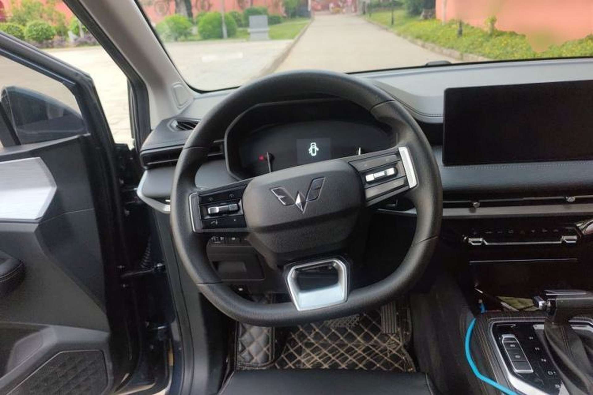 Used Wuling Jiachen 2022 1.5T CVT Smart Luxury Version Steering Wheel