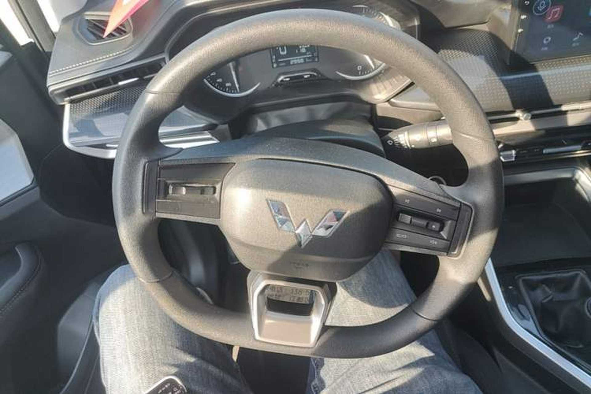 Used Wuling Jiachen 2022 1.5L Manual Enjoyment Elite Model Steering Wheel