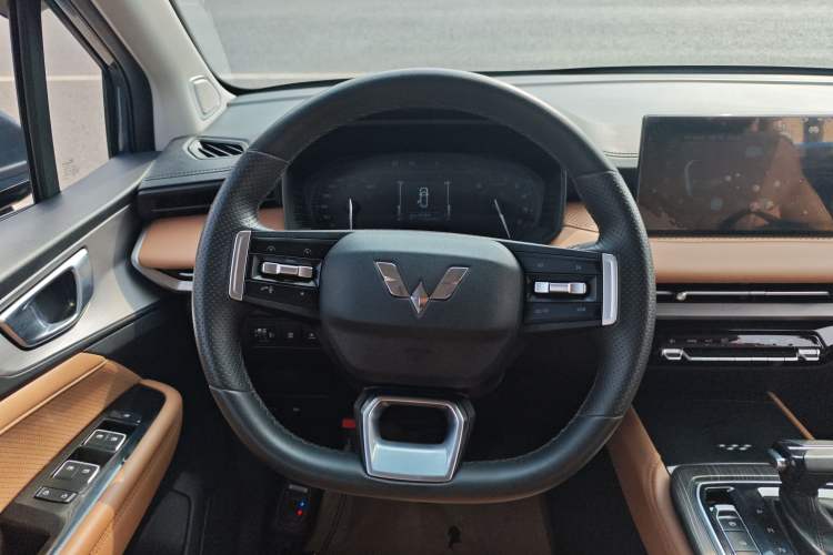 Used Wuling Jiachen 2022 1.5T CVT Deluxe Flagship Edition Steering Wheel