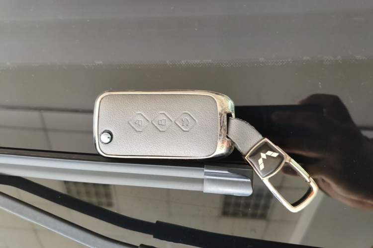 Used Wuling Jiachen 2022 1.5L Manual Light Comfort Edition Vehicle Key