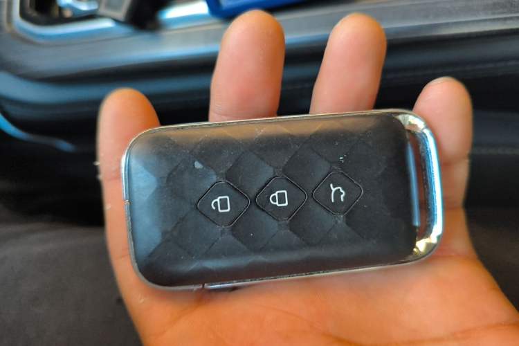 Used Wuling Jiachen 2022 1.5T CVT Smart Luxury Version Vehicle Key