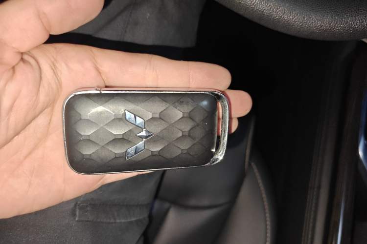 Used Wuling Jiachen 2022 1.5T CVT Smart Luxury Version Vehicle Key