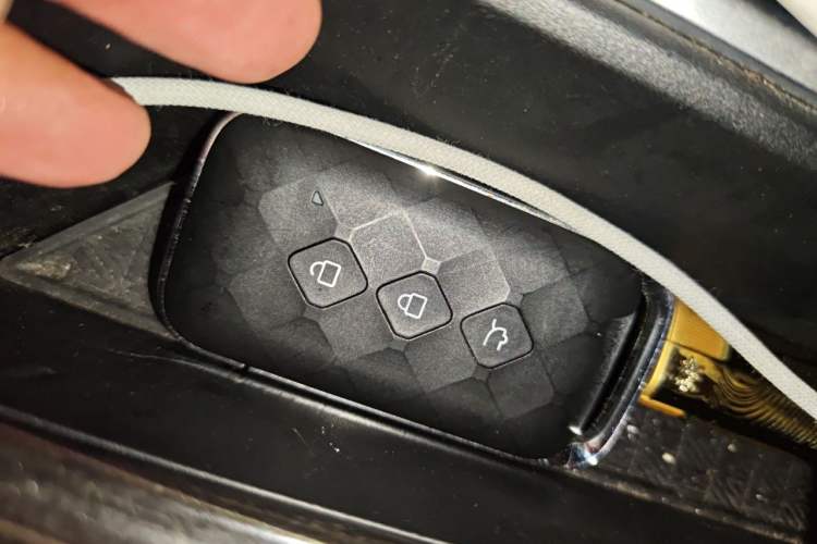 Used Wuling Jiachen 2022 1.5T CVT Smart Luxury Version Vehicle Key
