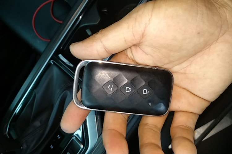 Used Wuling Jiachen 2022 1.5T CVT Smart Luxury Version Vehicle Key