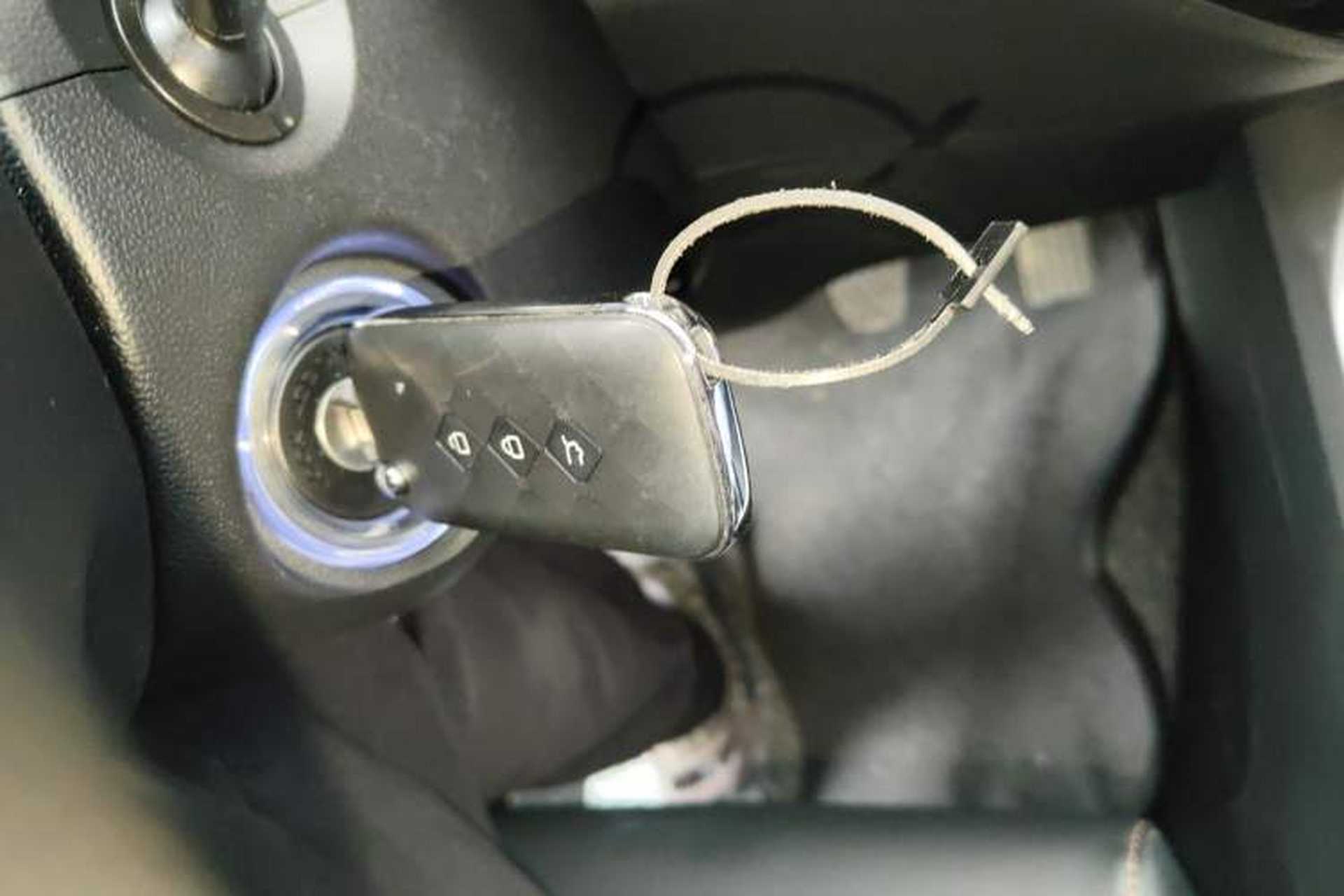 Used Wuling Jiachen 2022 1.5L Manual Comfort Edition Vehicle Key
