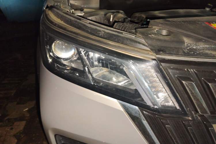 Used Wuling Jiachen 2022 1.5T CVT Smart Luxury Version Exterior 6