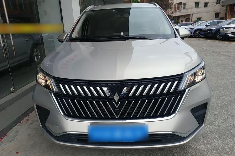 Used Wuling Jiachen 2022 1.5L Manual Light Comfort Edition Front