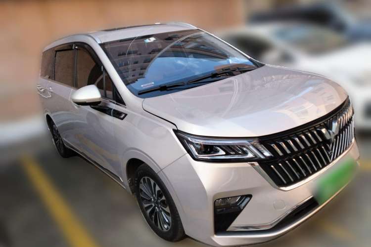 Used Wuling Jiachen 2022 1.5T CVT Deluxe Flagship Edition Front Right 45 Deg