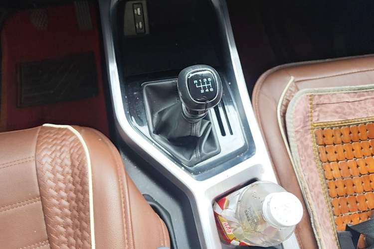 Used Wuling Jiachen 2022 1.5L Manual Comfort Edition Gear Lever
