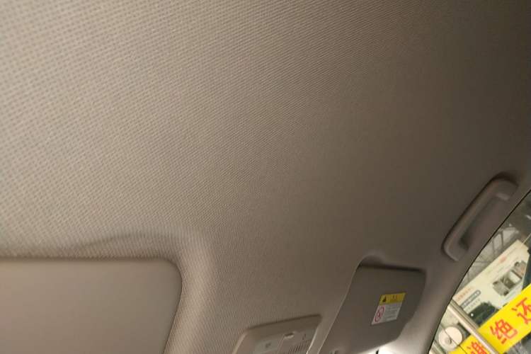 Used Wuling Jiachen 2022 1.5L Manual Light Comfort Edition Headliner