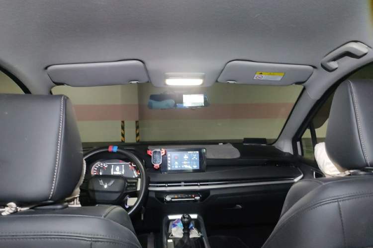 Used Wuling Jiachen 2022 1.5T Manual Comfort & Dynamic Version Headliner