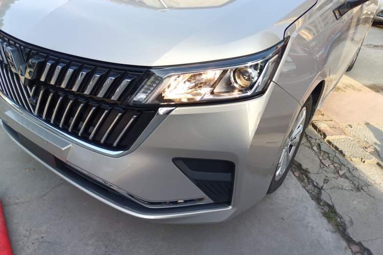 Used Wuling Jiachen 2022 1.5L Manual Comfort Edition Left Front Headlight