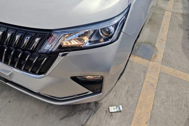 Used Wuling Jiachen 2022 1.5T CVT Smart Luxury Version Left Front Headlight