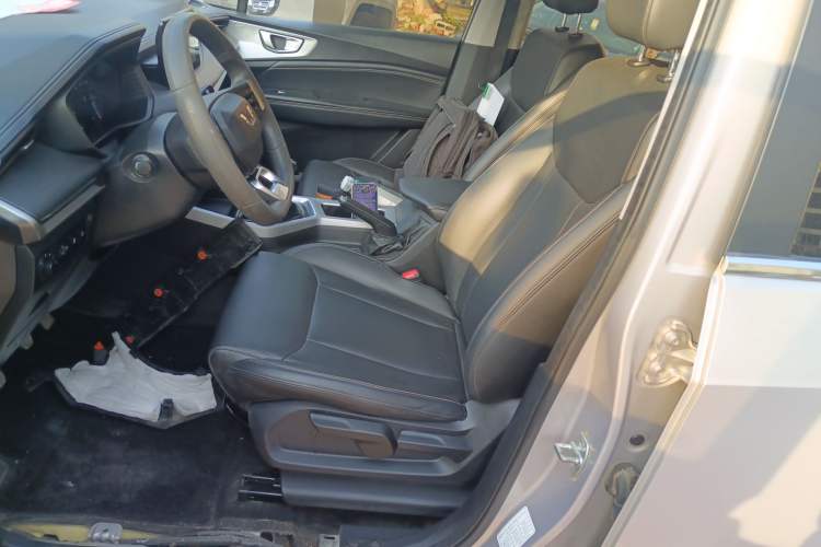 Used Wuling Jiachen 2022 1.5L Manual Comfort Edition Left Front Seat