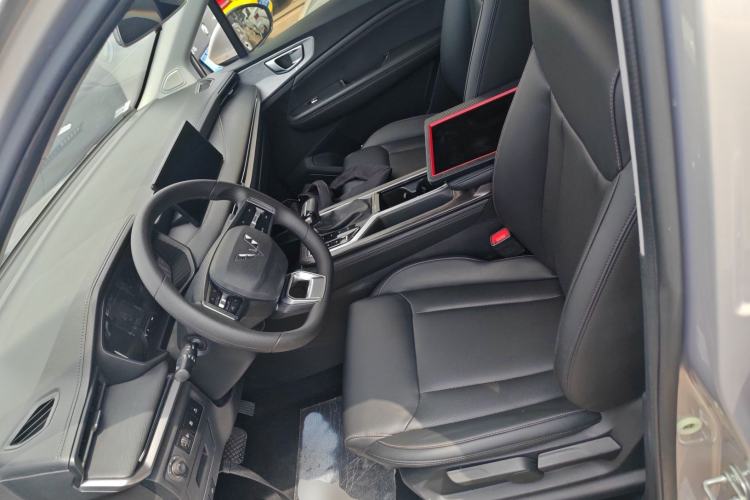 Used Wuling Jiachen 2022 1.5T CVT Smart Luxury Version Left Front Seat