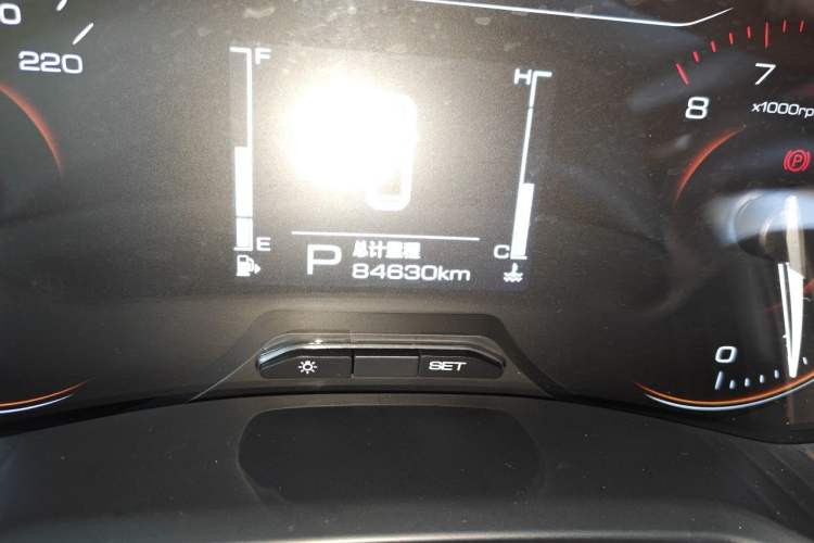 Used Wuling Jiachen 2022 1.5T CVT Deluxe Flagship Edition Odometer Close Up